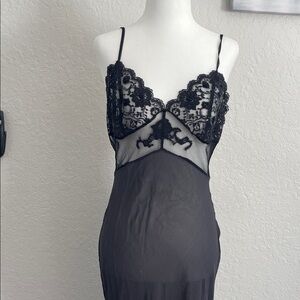 Victoria Secret Elegant Black Lace Nightgown 💕💕